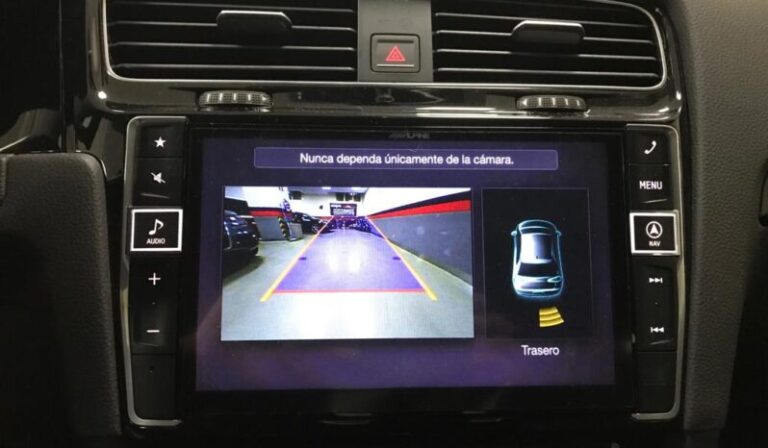 VW-GOLF-VII-PANTALLA-ALPINE2-798x466-1